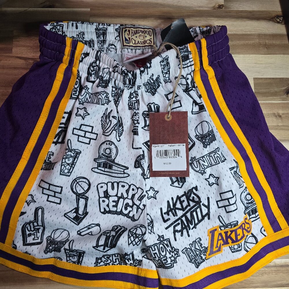 Mitchell & Ness Doodle Shorts Sz XL Los Angeles Lakers Graffiti